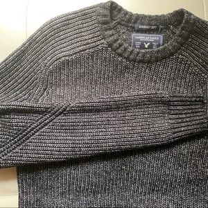 American Eagle Outfitters Black and White Crewneck Sweater